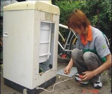 供應駐馬店小天鵝洗衣機維修中心