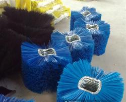 組裝掃路刷掃地機(jī)刷環(huán)衛(wèi)刷掃雪刷圖片