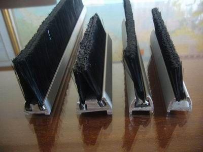 供應(yīng)大型商場(chǎng)火車站電梯毛刷密封毛刷
