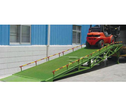 北京移動(dòng)式登車橋圖片