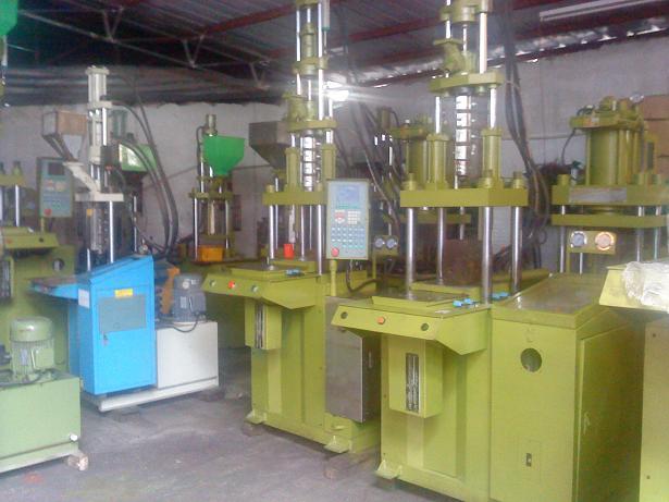 供應(yīng)嘉信昌85T立臥式注塑機(jī)