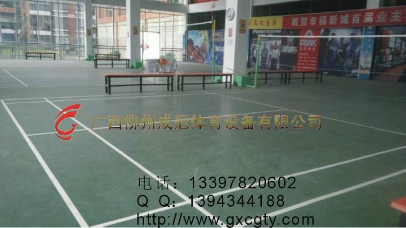 供應(yīng)百色硅膠球場百色哪里做了塑膠球場百色硅PU價格