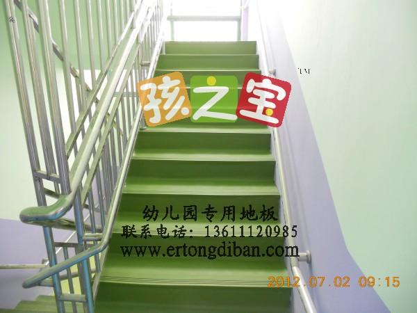 小孩子用的地板，什么样的地板适合小孩子活动不受伤供应小孩子用的地板图片