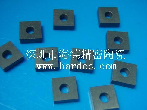 供應(yīng)氮化硅陶瓷板陶瓷塊陶瓷片