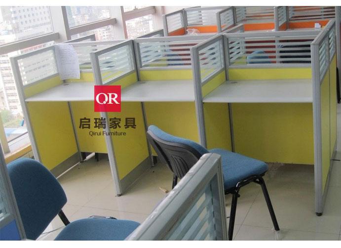 供應(yīng)多人組合屏風(fēng)辦公桌_廣州多人組合屏風(fēng)辦公桌_組合屏風(fēng)辦公桌訂做