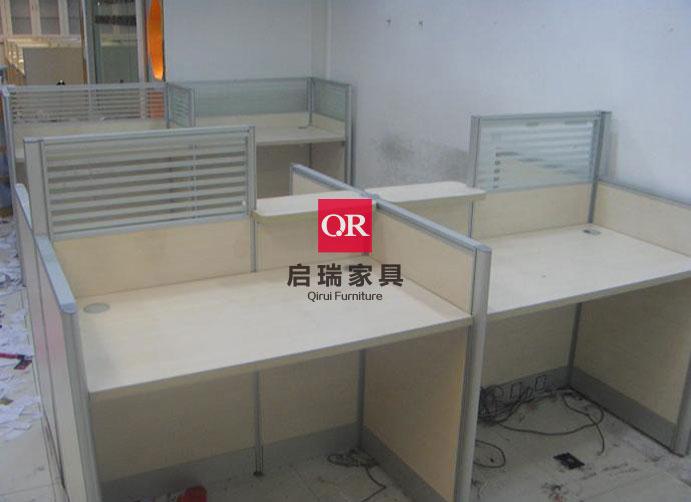供應(yīng)廣州辦公屏風(fēng)_廣州辦公屏風(fēng)定做_廣州辦公屏風(fēng)廠家_雙人位屏風(fēng)桌