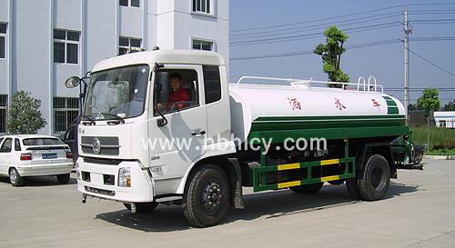 9-13噸東風(fēng)天錦綠化噴灑車圖片