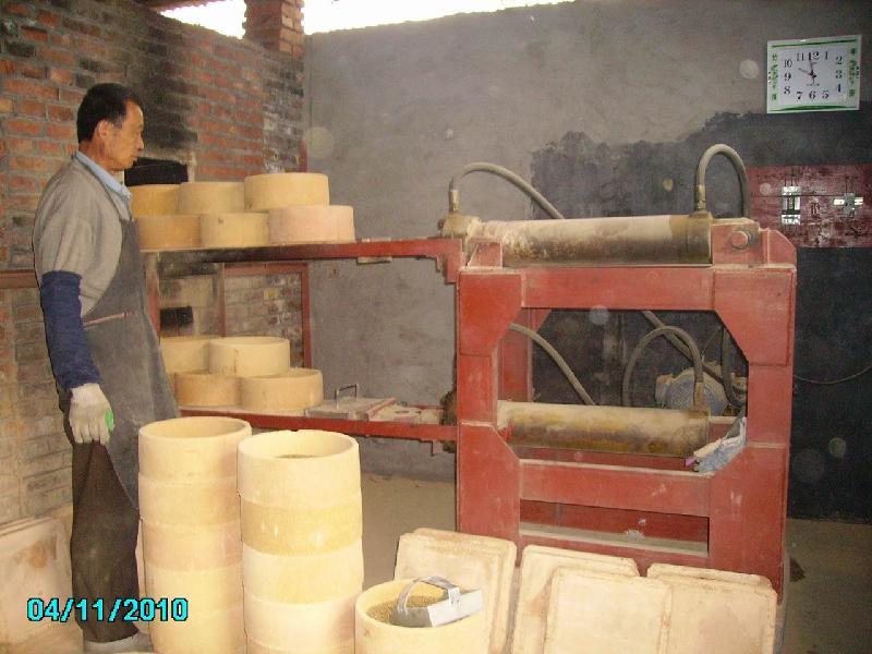 供應(yīng)淄博負(fù)離子陶瓷球負(fù)離子礦化球供應(yīng)商