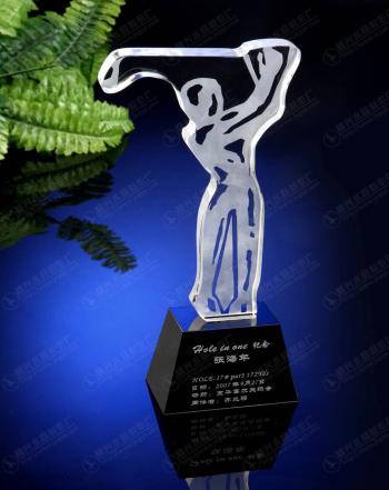 供應(yīng)高爾夫球揮桿獎杯最遠(yuǎn)距離獎