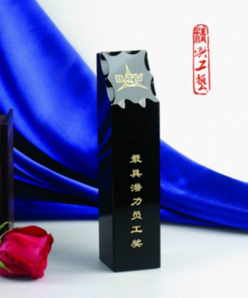 供應(yīng)迷你水晶獎(jiǎng)杯專業(yè)定制獎(jiǎng)杯*