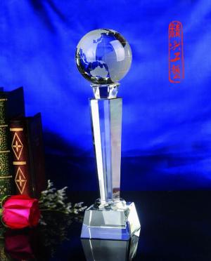 供應現(xiàn)貨通用水晶獎杯劃算便宜公司內部