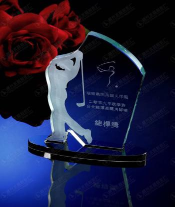 供應(yīng)高爾夫球揮桿獎杯最遠(yuǎn)距離獎