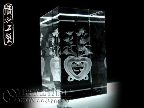 供應(yīng)水晶內(nèi)雕創(chuàng)意個性禮品水晶人物內(nèi)雕