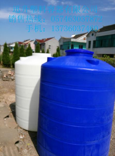 供應(yīng)大型優(yōu)質(zhì)PE水箱價格實惠*廠家