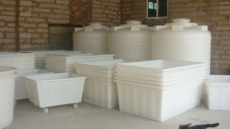 供應(yīng)湖南PE水箱加藥箱溶鹽箱