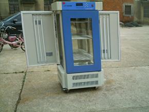 供應(yīng)GPX-150智能光照培養(yǎng)箱圖片