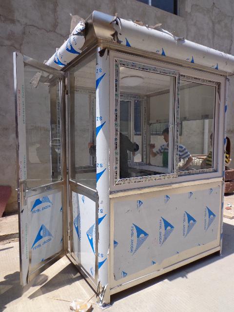 供應(yīng)湖北武漢恩施十堰隨州不銹鋼崗?fù)ぶ悄芡＼噲鱿到y(tǒng)無軌伸縮門保安治安