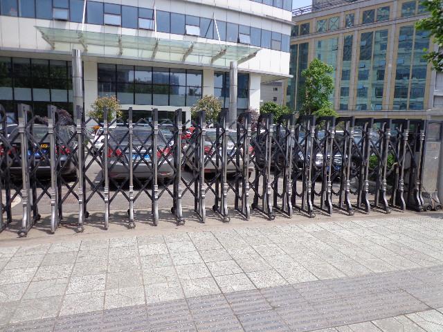 供應湖北武漢天門荊門宜昌電動伸縮門廠鄂州隨州襄陽恩施十堰伸縮門生產(chǎn)