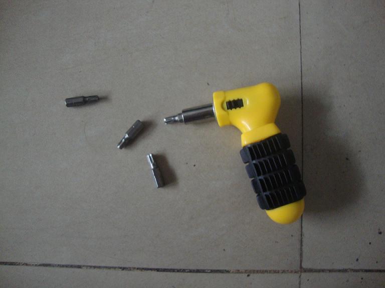 天津鋁材現(xiàn)貨庫存：各種展覽器材配件，展位參展展具工具。價格電議