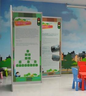 供應(yīng)*八棱柱背景墻屏風(fēng)隔斷展架展覽