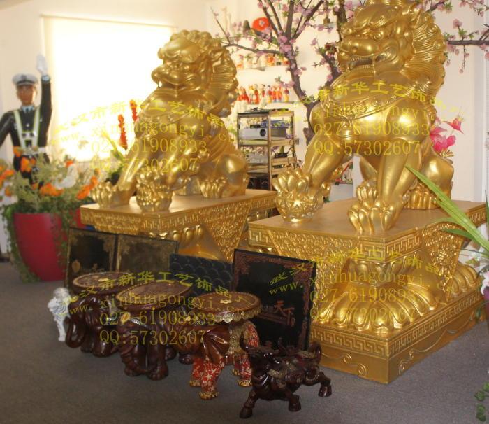 供應(yīng)進口玻璃鋼吉祥獅子大量批發(fā)多種款式獅子及模具
