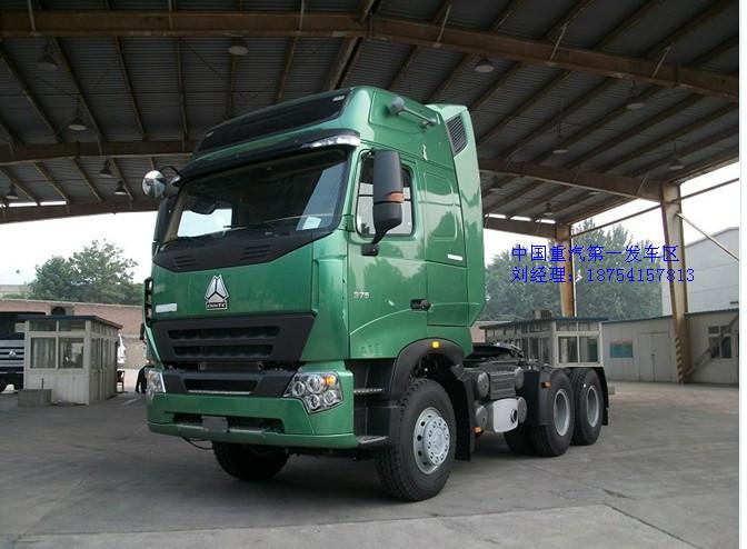 豪沃A7綠色375馬力64牽引車圖片