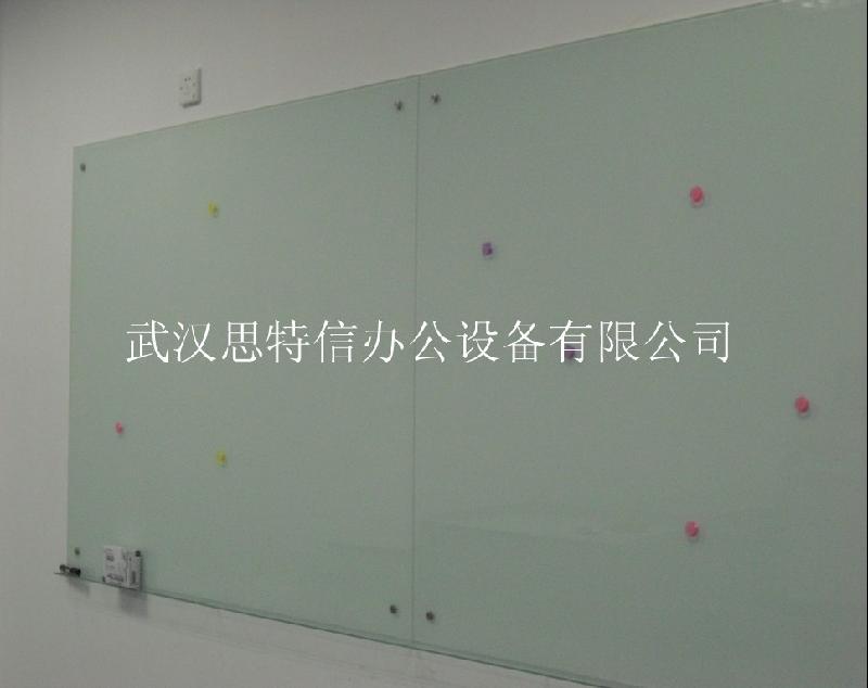 供應玻璃白板 武漢磁性玻璃白板報價 根據(jù)要求定做 教學白板 綠板