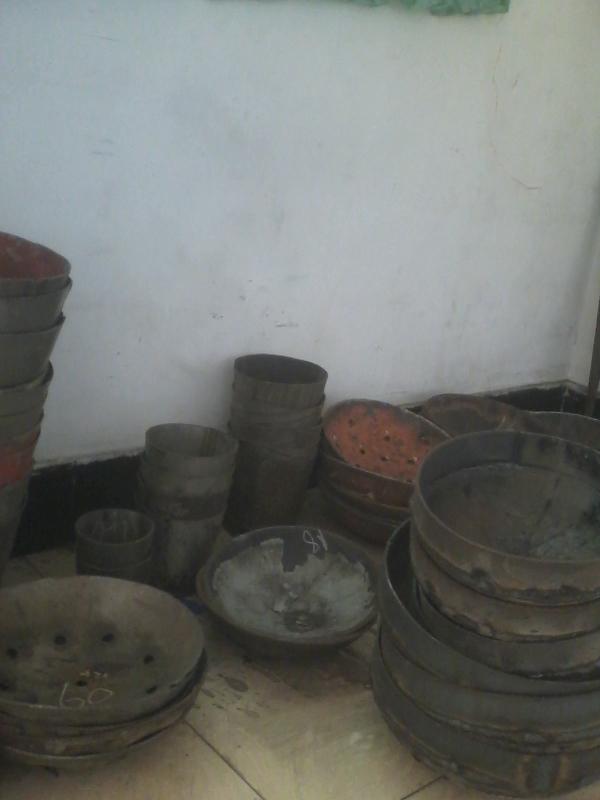 供應(yīng)長(zhǎng)期銷售煉鋁用具設(shè)備及添加劑