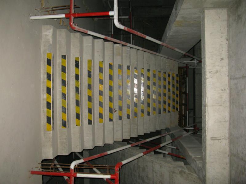 供應(yīng)日照定型化防護(hù)欄桿加工