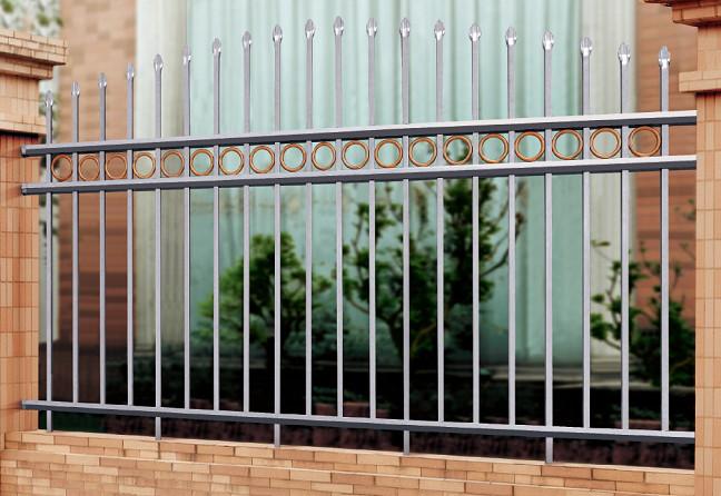 供應(yīng)圍欄用途/圍欄供應(yīng)商/圍欄價(jià)格