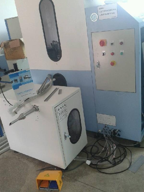 供應(yīng)全自動(dòng)定量充絨機(jī)