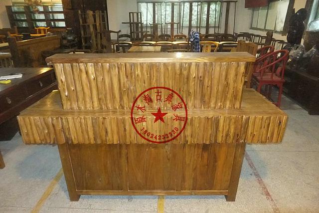 供應(yīng)樟木收銀臺(tái)、個(gè)性電腦桌、實(shí)木家具、原生態(tài)家具