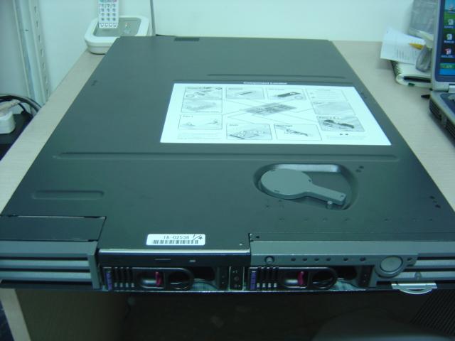 HP安腾RX1600小型机图片