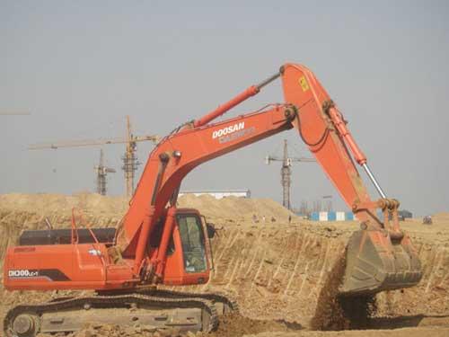 搞頭挖掘機出租圖片