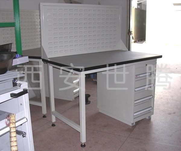 供應(yīng)西安工作臺，背板工作臺，楊凌工作臺，咸陽工作臺，渭南工作臺！