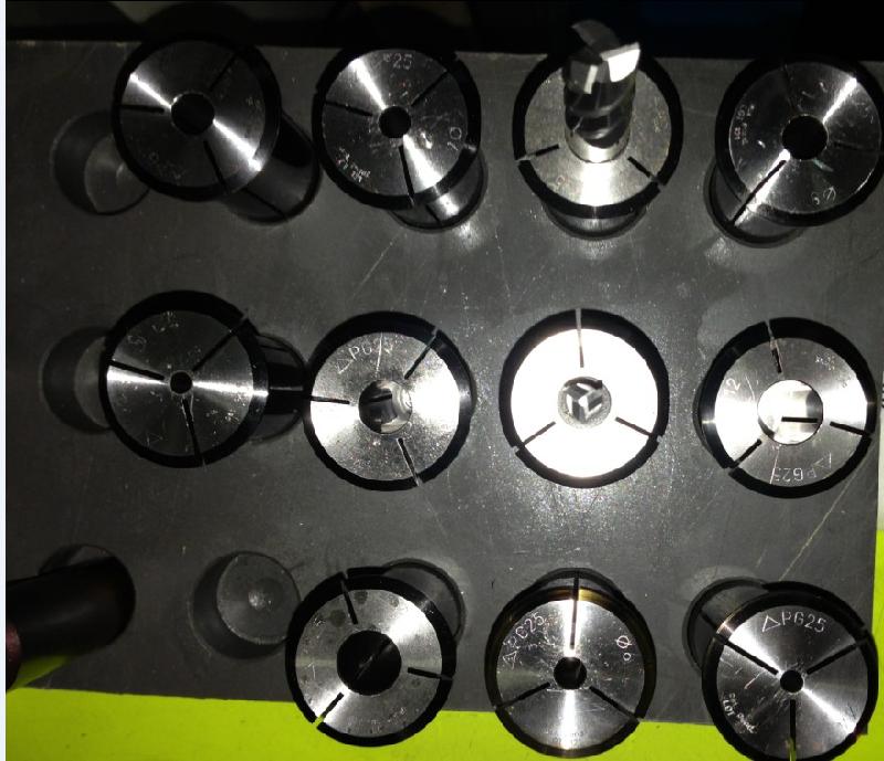 供應(yīng)BT刀柄/PG25冷壓刀柄筒夾/高速刀柄/選rego-fix刀柄