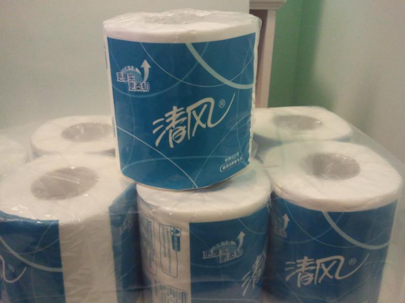 供應(yīng)特價(jià)清風(fēng)三層205節(jié)平紋小卷紙