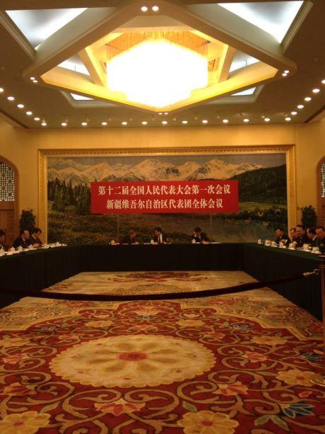 供應(yīng)青島專業(yè)地毯清洗服務(wù)撥打114查詢