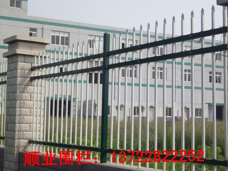 鋅鋼護(hù)欄現(xiàn)貨鐵藝柵欄低價(jià)現(xiàn)貨圖片/鋅鋼護(hù)欄現(xiàn)貨鐵藝柵欄低價(jià)現(xiàn)貨樣板圖 (3)