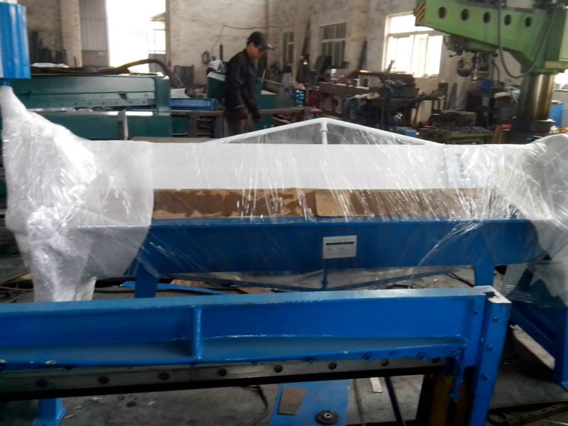 供應(yīng)通風(fēng)設(shè)備手動(dòng)折邊機(jī)