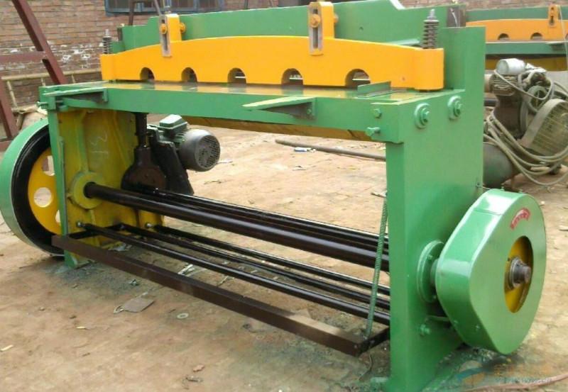 供應機械剪板機