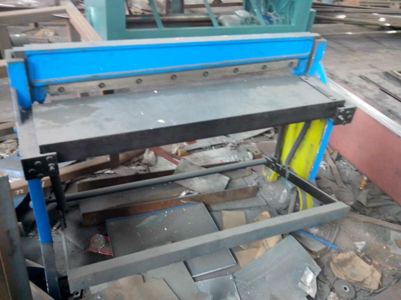 供應(yīng)腳踏剪板機(jī)Q11