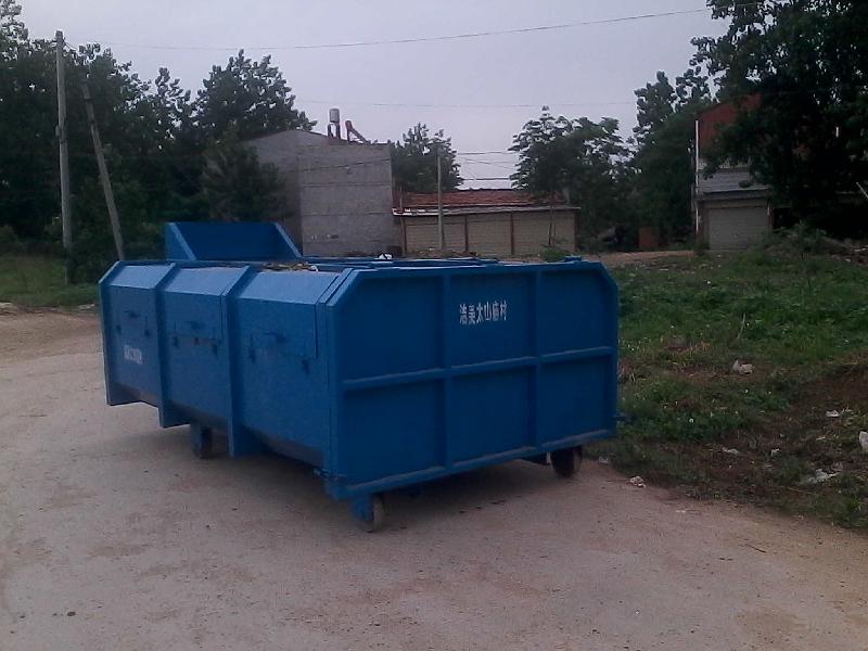 供應鉤臂式垃圾車，鉤臂式垃圾車生產廠家