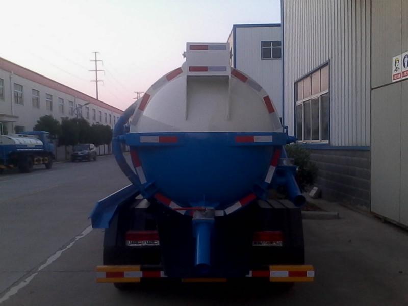 廠家供應(yīng)東風福瑞卡吸污車，吸污車生產(chǎn)廠家*圖片報價，質(zhì)量好的吸污車