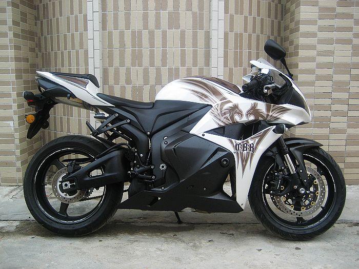 供應(yīng)本田CBR250RR公路賽車*報(bào)價(jià)，本田CBR250RR多少錢