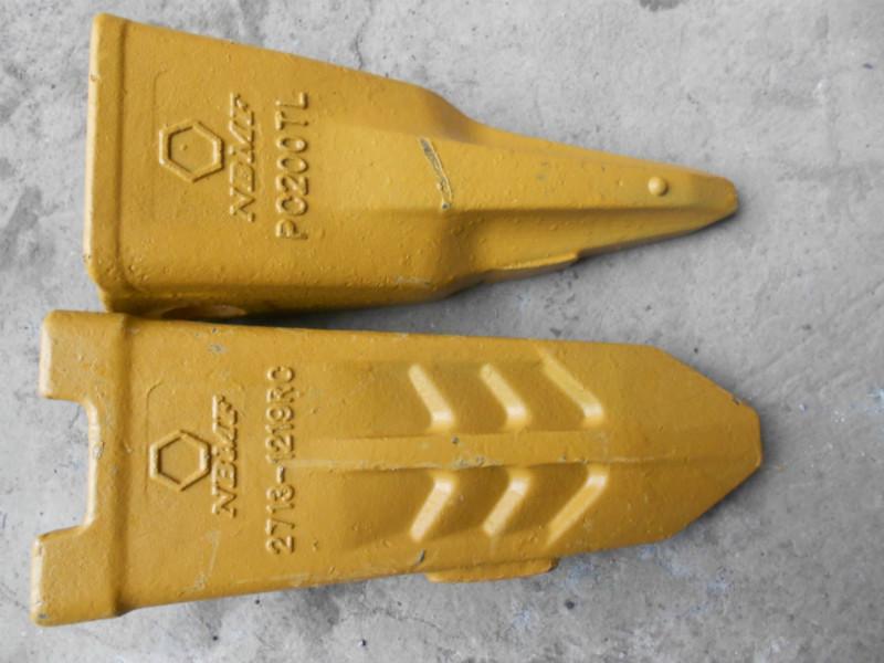 供應(yīng)小松PC200挖掘機耐磨部件鑄造斗齒