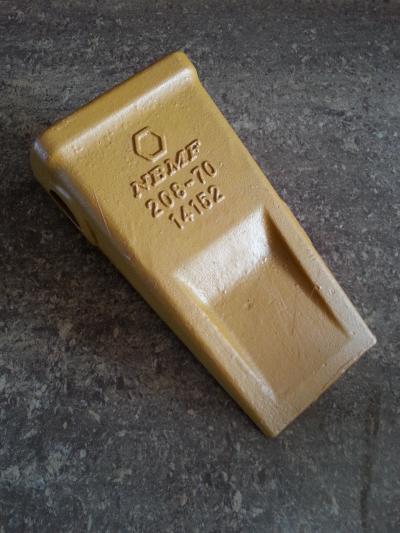 供應(yīng)小松PC400挖掘機(jī)斗齒