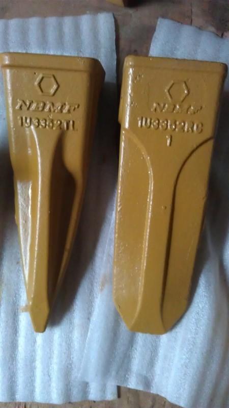 供應(yīng)卡特320平斗齒標(biāo)準(zhǔn)型斗齒1U3352