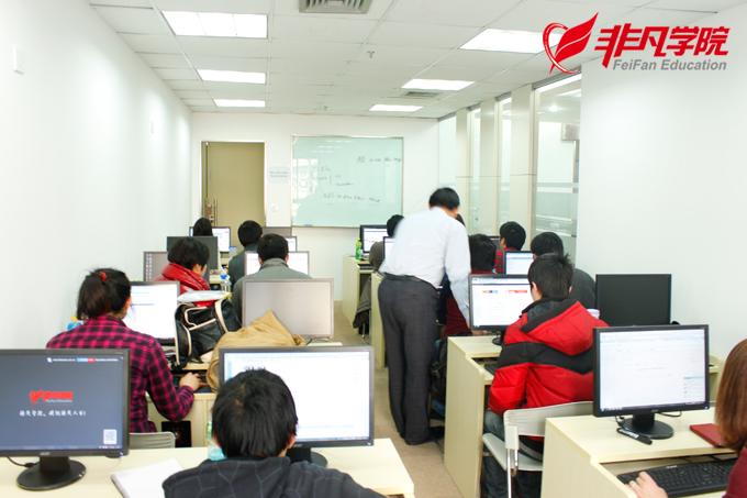 上海平面設(shè)計(jì)培訓(xùn),暑假平面設(shè)計(jì)培訓(xùn)班,非凡學(xué)院