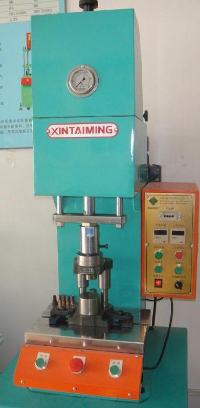 供應(yīng)電機壓裝機_小型電機轉(zhuǎn)軸壓裝液壓機_廈門空調(diào)電機定子壓裝機